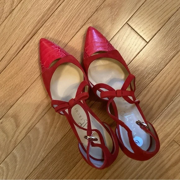 Red Leather Shoes, Pointy toe, bow, adjustable strap, size 6, fits like 6.5-7 - Picture 12 of 14